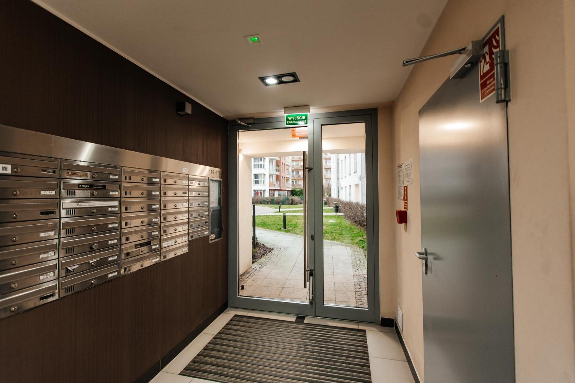 Maya'S Flats & Resorts 42 - Swietej Barbary Gdansk Luaran gambar